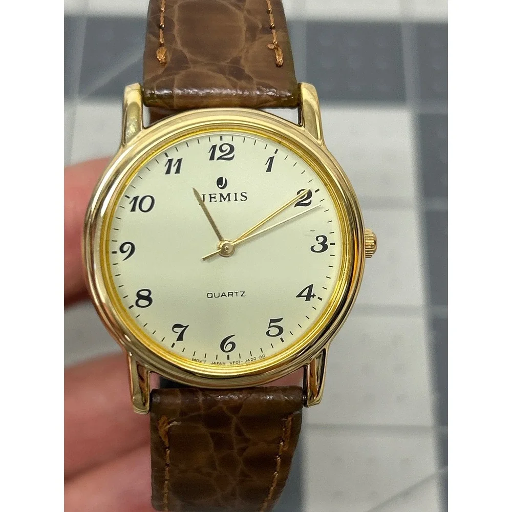 Vtg Jemis‎ Quartz Watch Gold Brown Leather Strap Cream Dial Needs Battery NOS